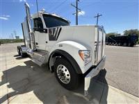 2027 Kenworth W990