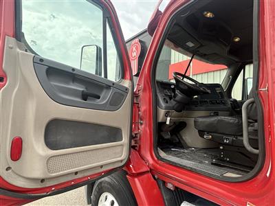 2014 Freightliner CA113DC