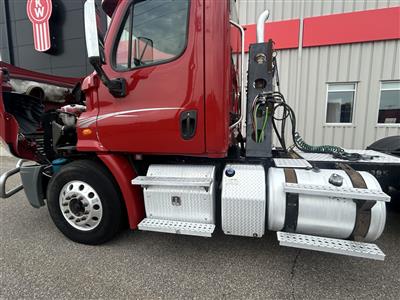 2014 Freightliner CA113DC