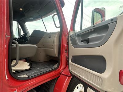 2014 Freightliner CA113DC
