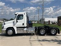 2015 Freightliner Cascadia 125