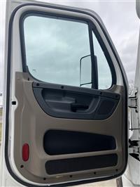 2017 Freightliner Cascadia 125