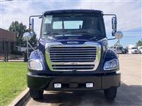 2020 Freightliner M2 112