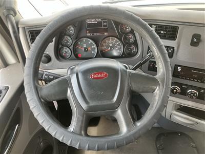 2017 Peterbilt 579
