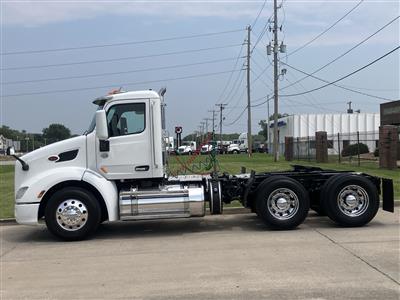 2017 Peterbilt 579