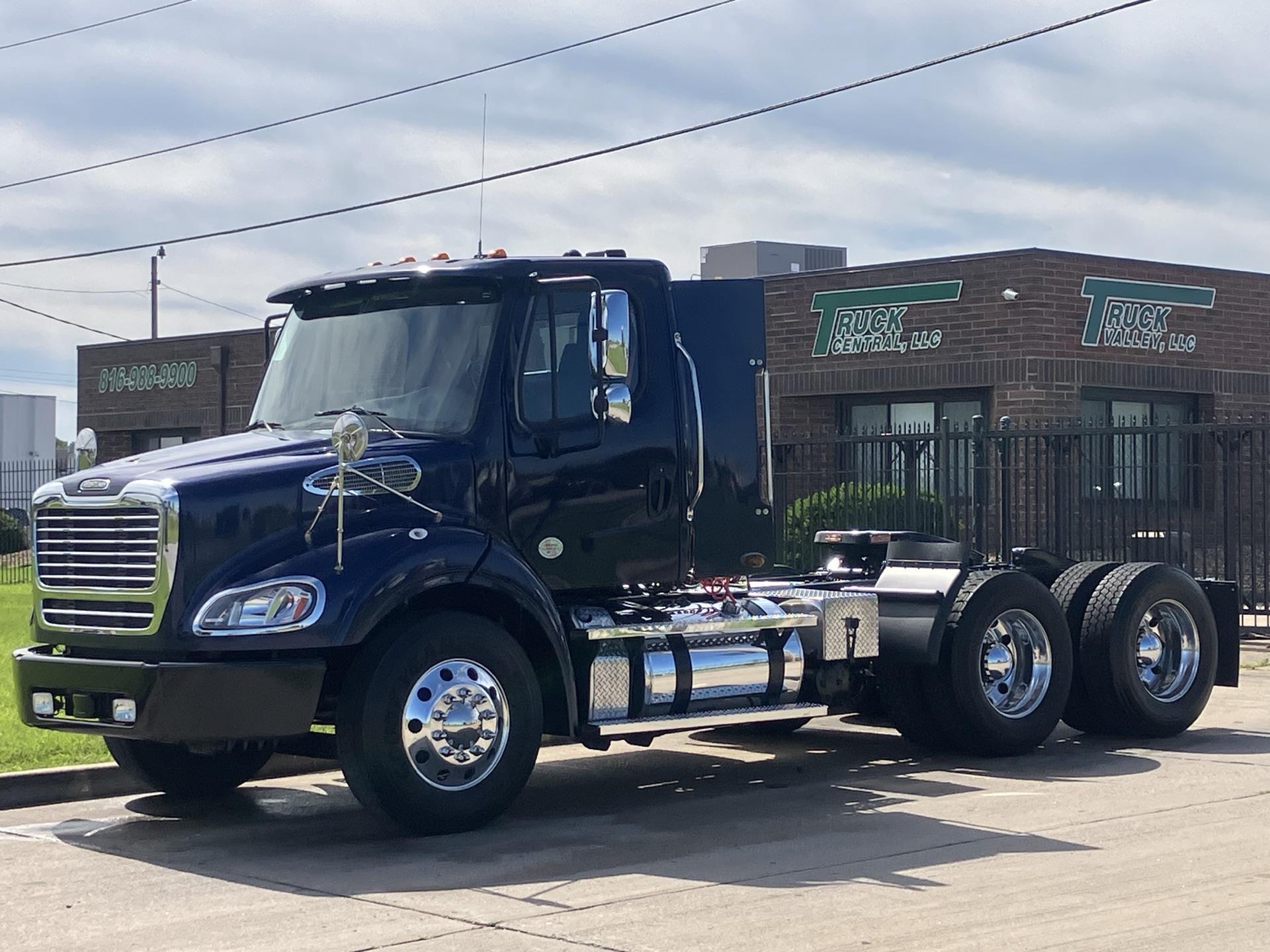 2020 Freightliner M2 112