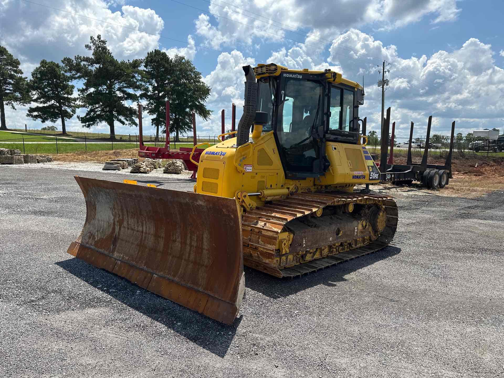 2021 KOMATSU D51PX