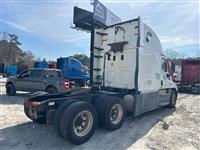 2015 Freightliner CASCADIA