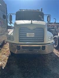 2015 Mack CXU (Pinnacle)