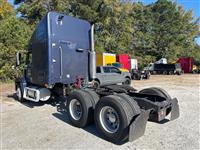 2004 Freightliner CST120