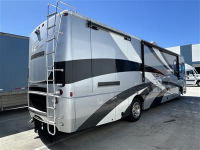 2004 Freightliner XC Chassis
