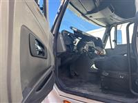 2015 International LF687