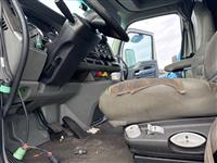 2019 Kenworth T680 T/A 6X4 SLEEPER TRUCK TRA