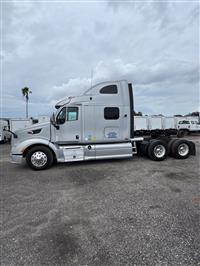 2014 Peterbilt 587