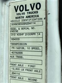 2011 VOLVO TRUCK VNL