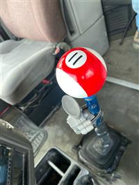 2004 VOLVO TRUCK VNL