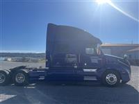 2020 Volvo VNL860