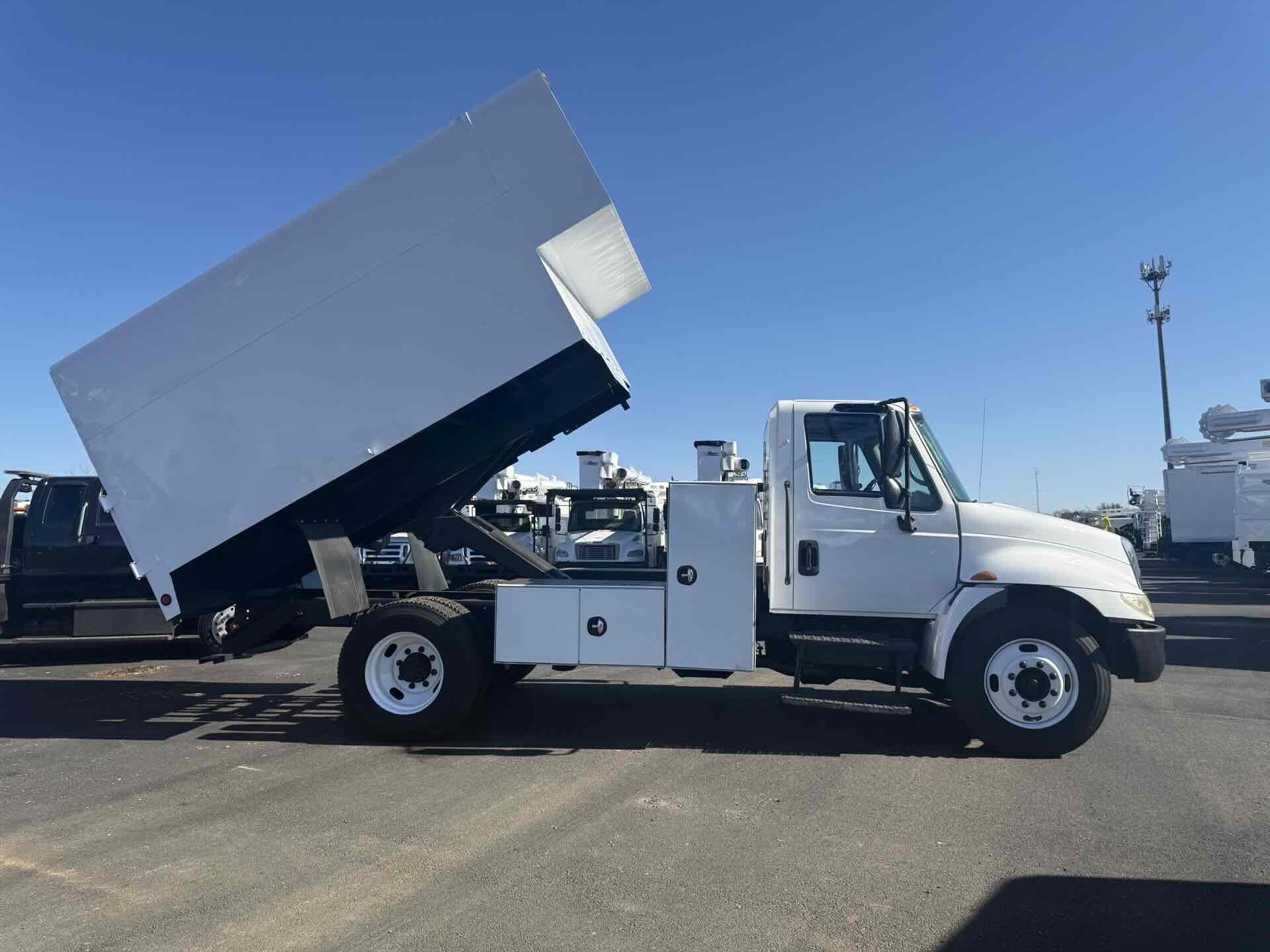 2009 International MA025