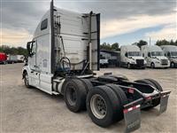 2015 Volvo VNL670