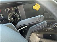 2022 Volvo VNL64T760