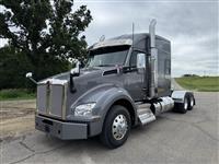 2023 Kenworth T880