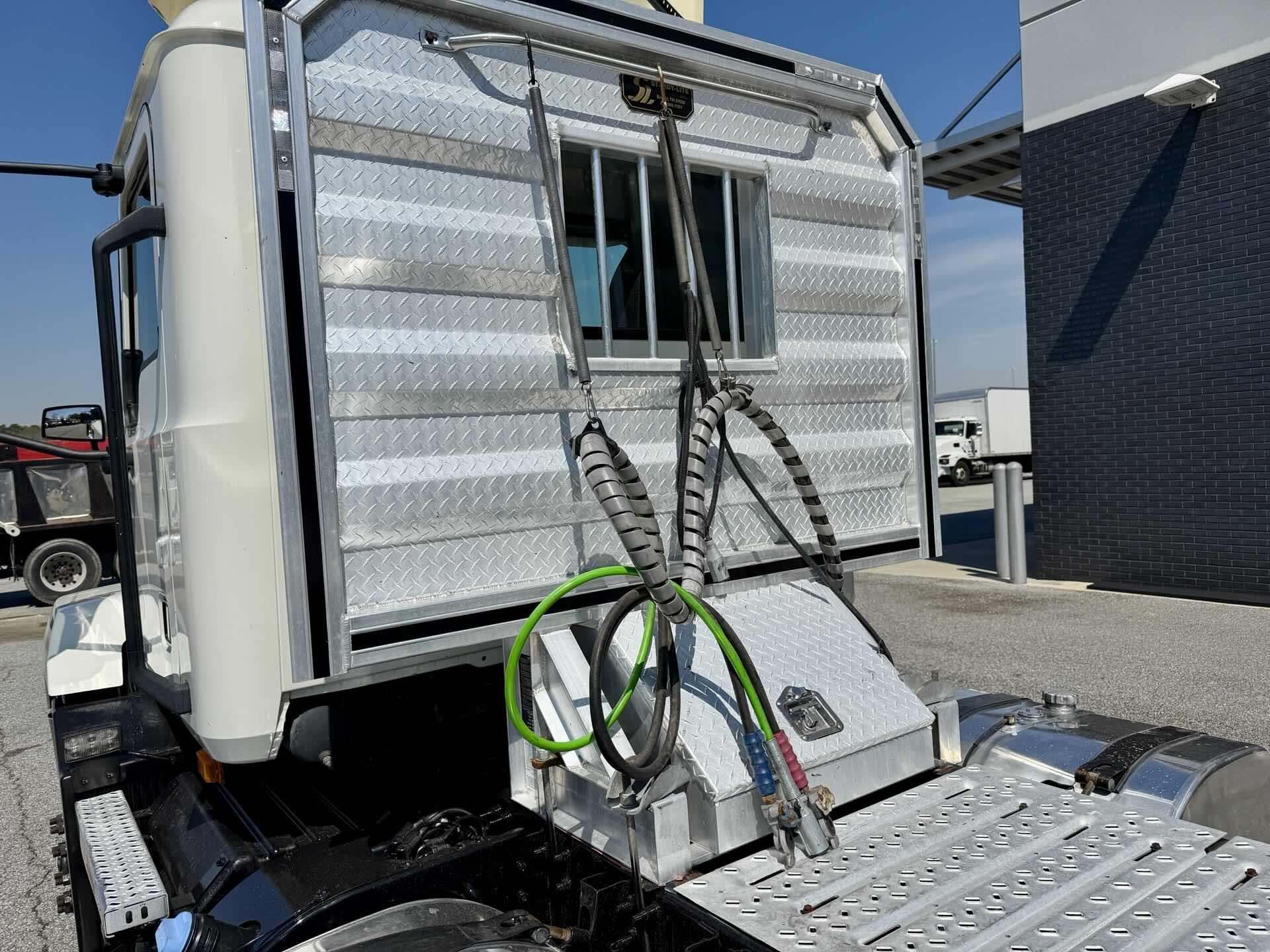 2021 Mack - image 10