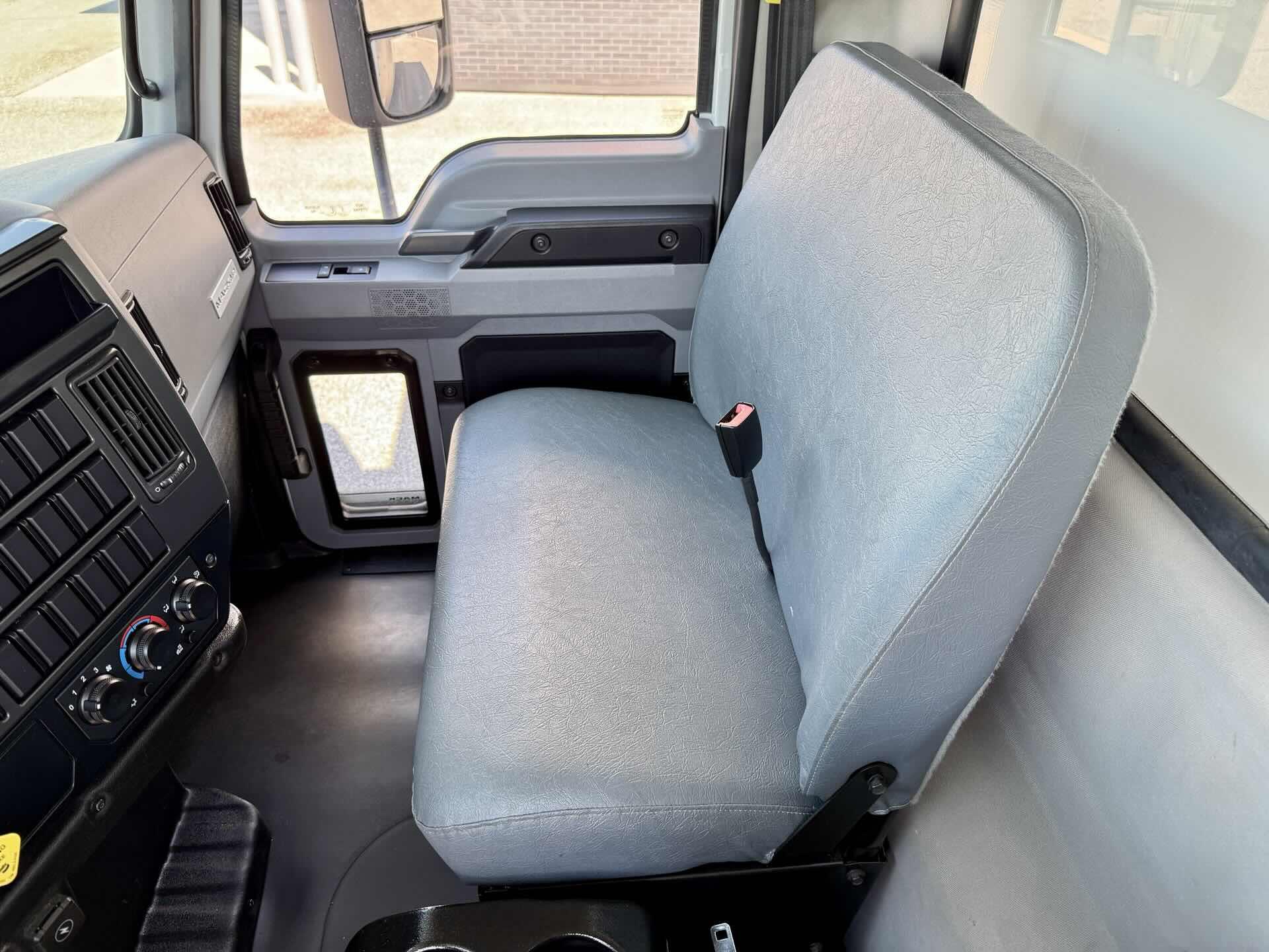 2022 Mack - image 16