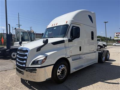 2020 Freightliner Cascadia 126