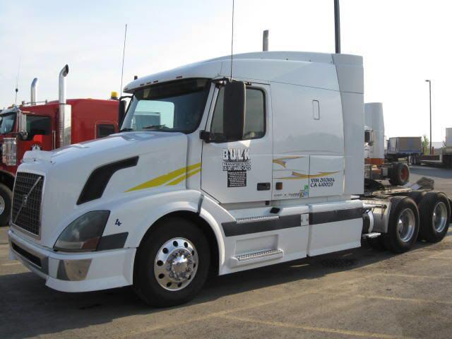 2005 Volvo VNL630