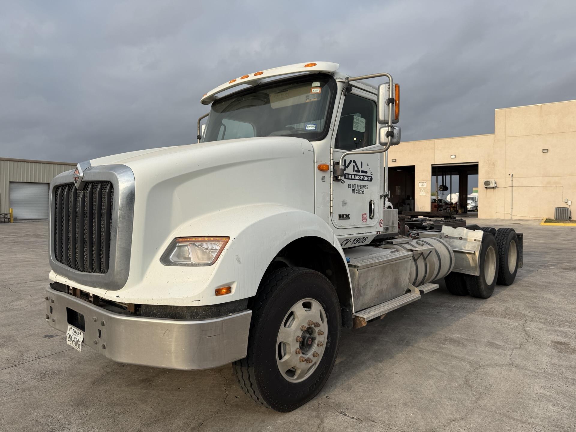 2019 International HX620