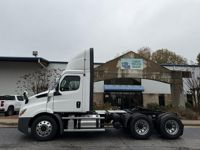 2020 Freightliner CASCADIA 116
