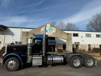 2023 Peterbilt 389