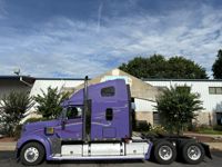 2020 Freightliner CORONADO 132