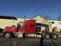 2020 Peterbilt 389