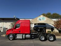 2020 Freightliner CASCADIA 116