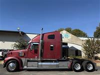 2012 Freightliner CORONADO 132