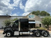 2022 Kenworth T880