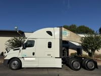 2022 Freightliner CASCADIA 126
