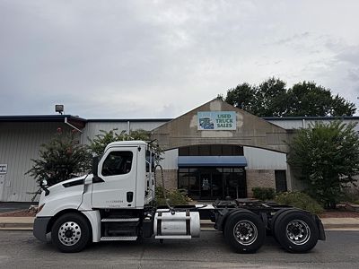 2019 Freightliner CASCADIA 126