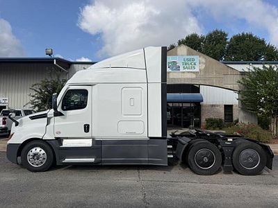 2022 Freightliner CASCADIA 126