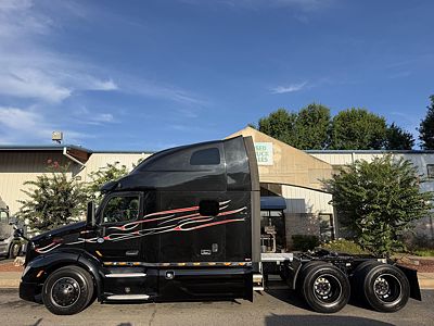 2022 Peterbilt 579