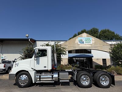 2017 Freightliner COLUMBIA 120