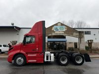 2021 Volvo VNR64T300