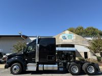 2022 Kenworth T880