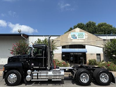 2023 Mack PINNACLE 64T