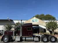 2020 Peterbilt 389