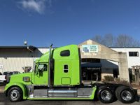 2015 Freightliner CORONADO 132
