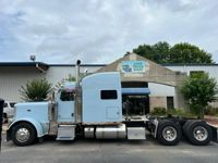 2020 Peterbilt 389