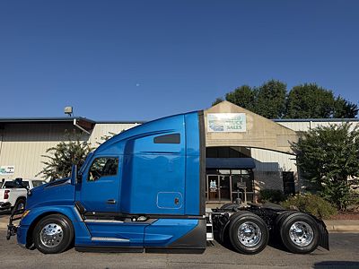 2023 Kenworth T680