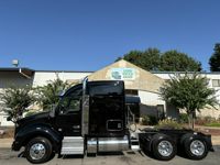 2022 Kenworth T880